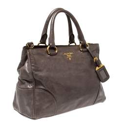 Pre Owned Prada Olive Green Leather Zipped Tote