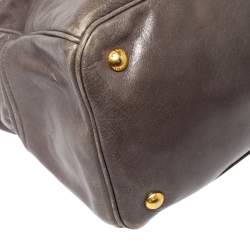 Pre Owned Prada Olive Green Leather Zipped Tote