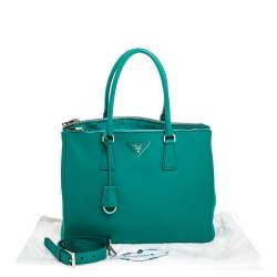 Pre Owned Prada Green Soft Leather Medium Double Zip Tote