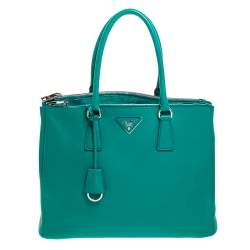 Pre Owned Prada Green Soft Leather Medium Double Zip Tote