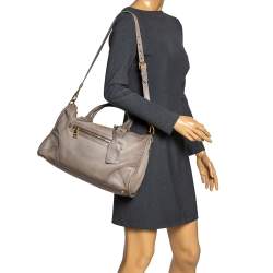 Pre Owned Prada Taupe Vitello Daino Leather Front Zip Tote