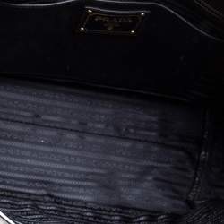 مملوكة مسبقًا Prada Black Vitello Phenix Leather Shopper Tote