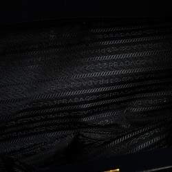 مملوكة مسبقًا حقيبة يد برادا كبيرة سحاب مزدوج جلد سافيانو لوكس أزرق