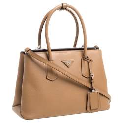 مملوكة مسبقًا Prada Caramel Brown Saffiano Lux Leather Twin Tote