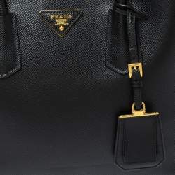 مملوكة مسبقًا  حقيبة يد برادا متوسطة يد مزدوجة جلد سافيانو كوير أسود