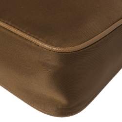 Pre Owned Prada Brown Nylon Re-Edition 2005 Shoulder Bag