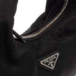 Pre Owned Prada Black Nylon Re-Edition 2006 Hobo