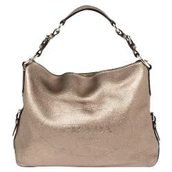 مملوكة مسبقًا Prada Metallic Vitello Grain Leather Logo Embossed Hobo