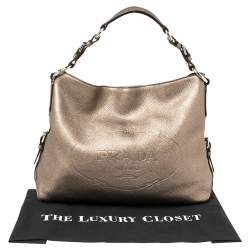 مملوكة مسبقًا Prada Metallic Vitello Grain Leather Logo Embossed Hobo