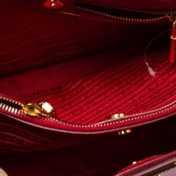Pre Owned Prada Red Saffiano Lux Leather Medium Middle Zip Tote