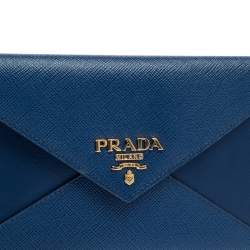 مملوكة مسبقًا Prada Blue Saffiano Leather Envelope Wristlet Clutch 