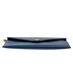 مملوكة مسبقًا Prada Blue Saffiano Leather Envelope Wristlet Clutch 