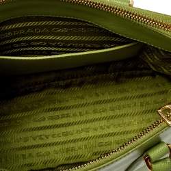 Pre Owned حقيبة يد برادا صغيرة سحاب مزدوج جلد سافيانو لوكس أخضر