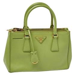Pre Owned حقيبة يد برادا صغيرة سحاب مزدوج جلد سافيانو لوكس أخضر
