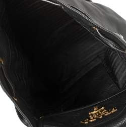 مملوكة مسبقًا Prada Black Leather Drawstring Backpack