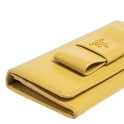 Pre Owned Prada Yellow Saffiano Fiocco Leather Bow Continental Wallet