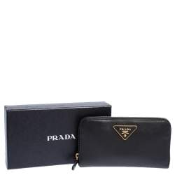 مملوكة مسبقًا محفظة برادا جلد سافيانو لوكس أسود بسحاب محيط