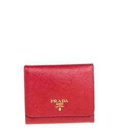 مملوكة مسبقًا Prada Red Saffiano Leather Tri Fold Wallet 