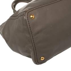 Pre Owned Prada Grey Leather Shopper Tote