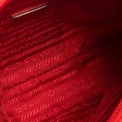 Pre Owned Prada Red Tessuto Nylon Re-Edition 2000 Baguette Bag