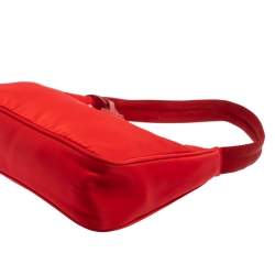 Pre Owned Prada Red Tessuto Nylon Re-Edition 2000 Baguette Bag