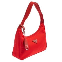 Pre Owned Prada Red Tessuto Nylon Re-Edition 2000 Baguette Bag