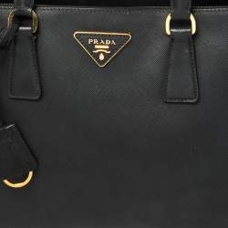 Pre Owned حقيبة يد برادا "غاليريا" متوسطة سحاب مزدوج جلد سافيانو لوكس أسود