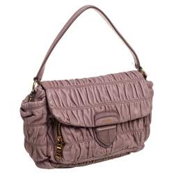 مملوكة مسبقًا حقيبة هوبو برادا قلاب جيب أمامي جلد مبطن روز أولد