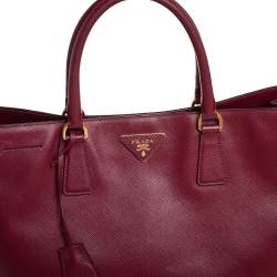 Pre Owned Prada Burgundy Saffiano Lux Leather Medium Galleria Tote