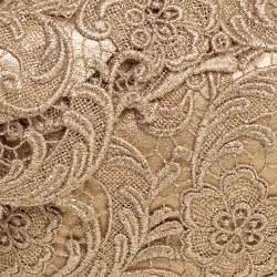 مملوكة مسبقًا حقيبة كتف برادا بيزو دانتيل ذهبي بقلاب