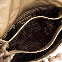 مملوكة مسبقًا حقيبة كتف برادا بيزو دانتيل ذهبي بقلاب