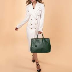 Pre Owned Prada Green Saffiano Lux Leather Executive Double Zip Tote