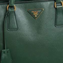 Pre Owned Prada Green Saffiano Lux Leather Executive Double Zip Tote