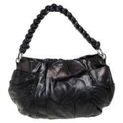 Pre Owned حقيبة هوبو برادا جلد أسود لامع يد مجدولة