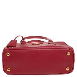 Pre Owned Prada Red Saffiano Lux Leather Mini Galleria Double Zip Tote