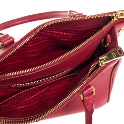 Pre Owned Prada Red Saffiano Lux Leather Mini Galleria Double Zip Tote