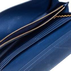 مملوكة مسبقًا محفظة برادا كونتينينتال قلاب جلد سافيانو لوكس أزرق