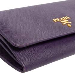مملوكة مسبقًا محفظة كونتينينتال برادا جلد سافيانو بنفسجي قلاب