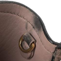 مملوكة مسبقًا حقيبة يد توتس برادا جلد سافيانو كوير صغيرة بيد مزدوجة