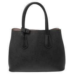 مملوكة مسبقًا حقيبة يد توتس برادا جلد سافيانو كوير صغيرة بيد مزدوجة