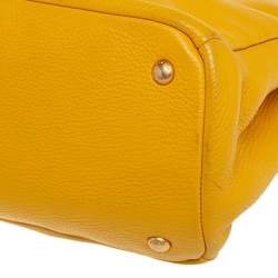 حقيبة يد توتس برادا جلد فيتيلو داينو صفراء 