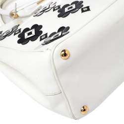 Pre Owned Prada Off White Floral Applique Patent Leather Medium Double Zip Tote