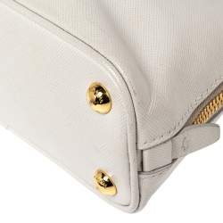 Pre Owned Prada White Saffiano Leather Mini Promenade Crossbody Bag