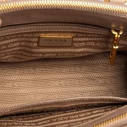 Pre Owned Prada Beige Saffinao Leather Mini Galleria Tote