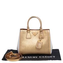 Pre Owned حقيبة يد توتس برادا غاليريا جلد سافيانو لوكس أبيض/ذهبي