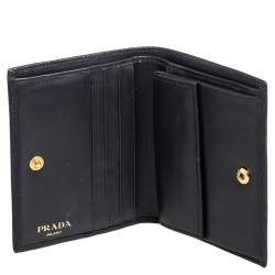 Pre Owned Prada Black Vitello Move Leather Logo Bifold Compact Wallet