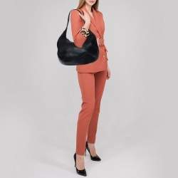 Pre Owned Prada Black Vitello Daino Leather Zip Top Hobo