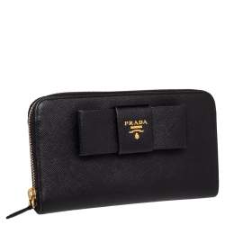 Pre Owned Prada Black Saffiano Lux Leather Bow Zip Around Wallet
