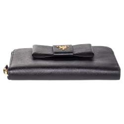 Pre Owned Prada Black Saffiano Lux Leather Bow Zip Around Wallet