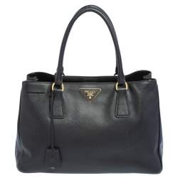 Pre Owned Prada Black Saffiano Lux Leather Middle Zip Tote